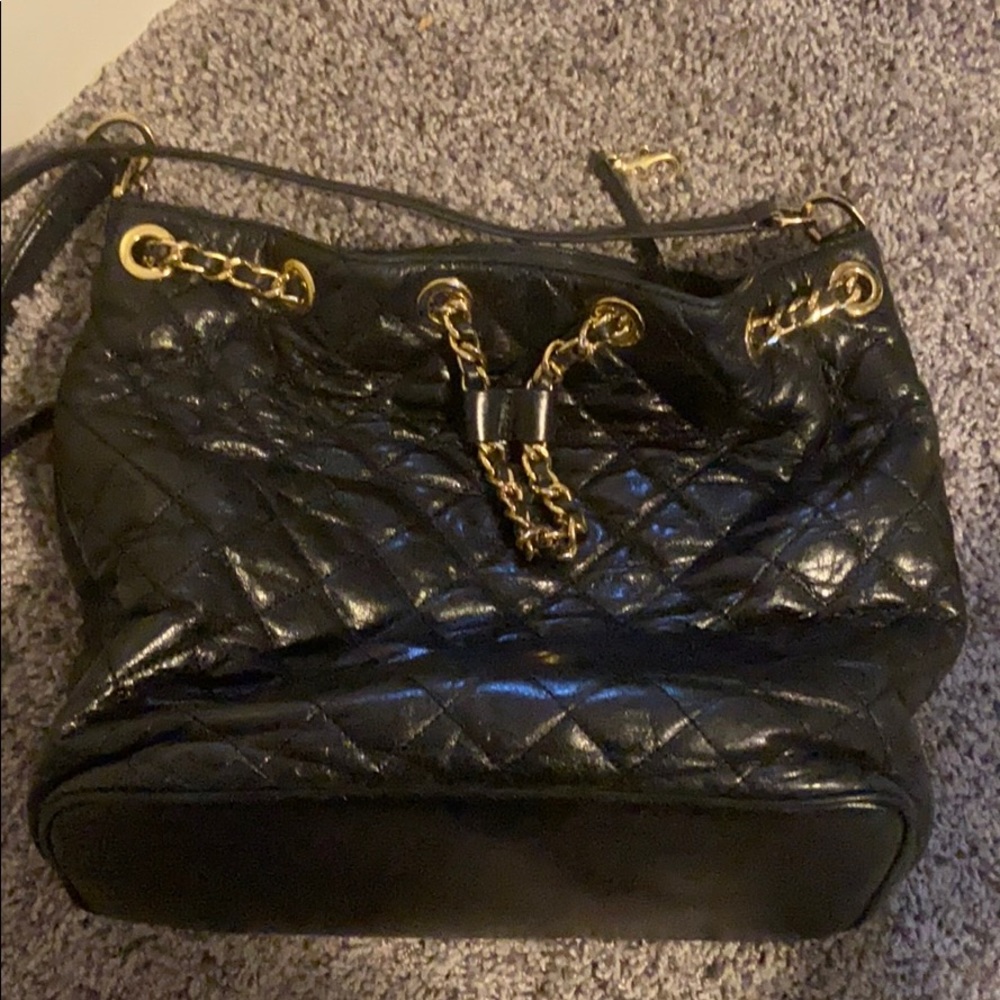 Michael kors black quilted bucket bag